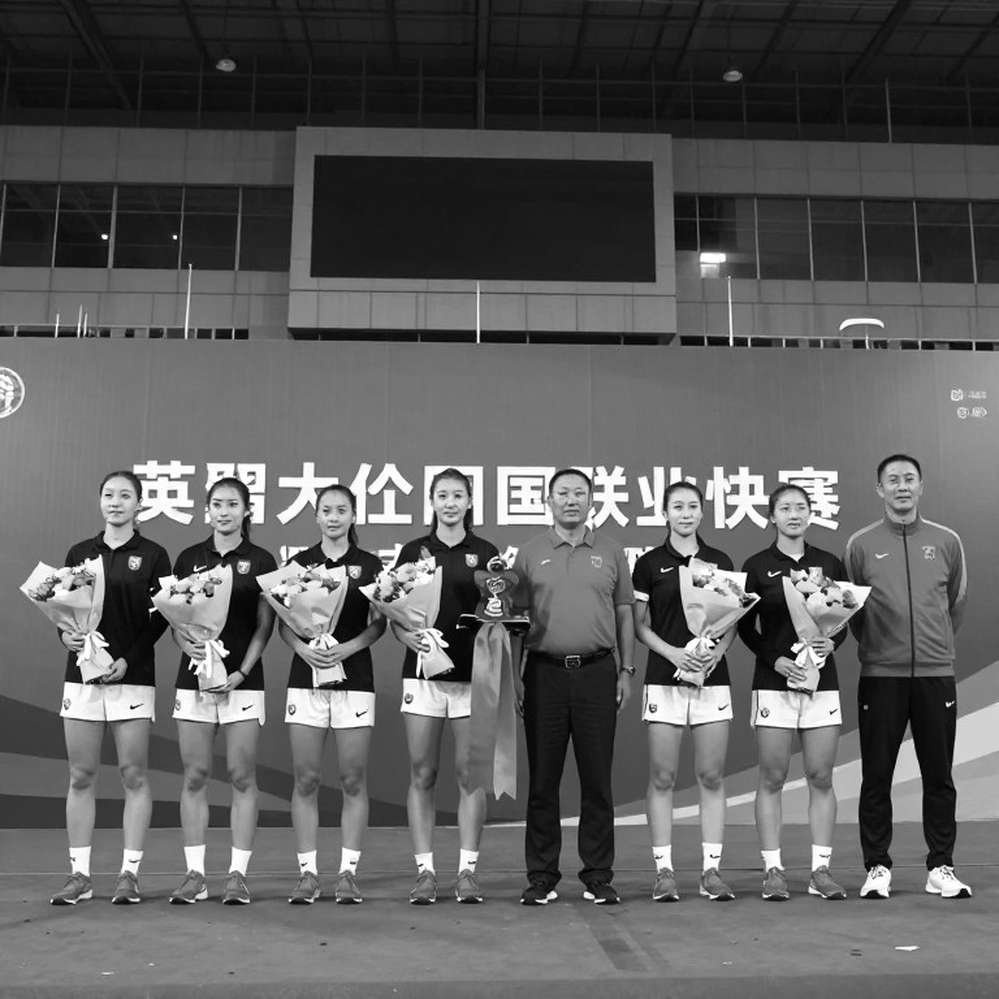 Bellingham ngồi ngoài, Tuchel và canh bạc xoay tua của tuyển Anh