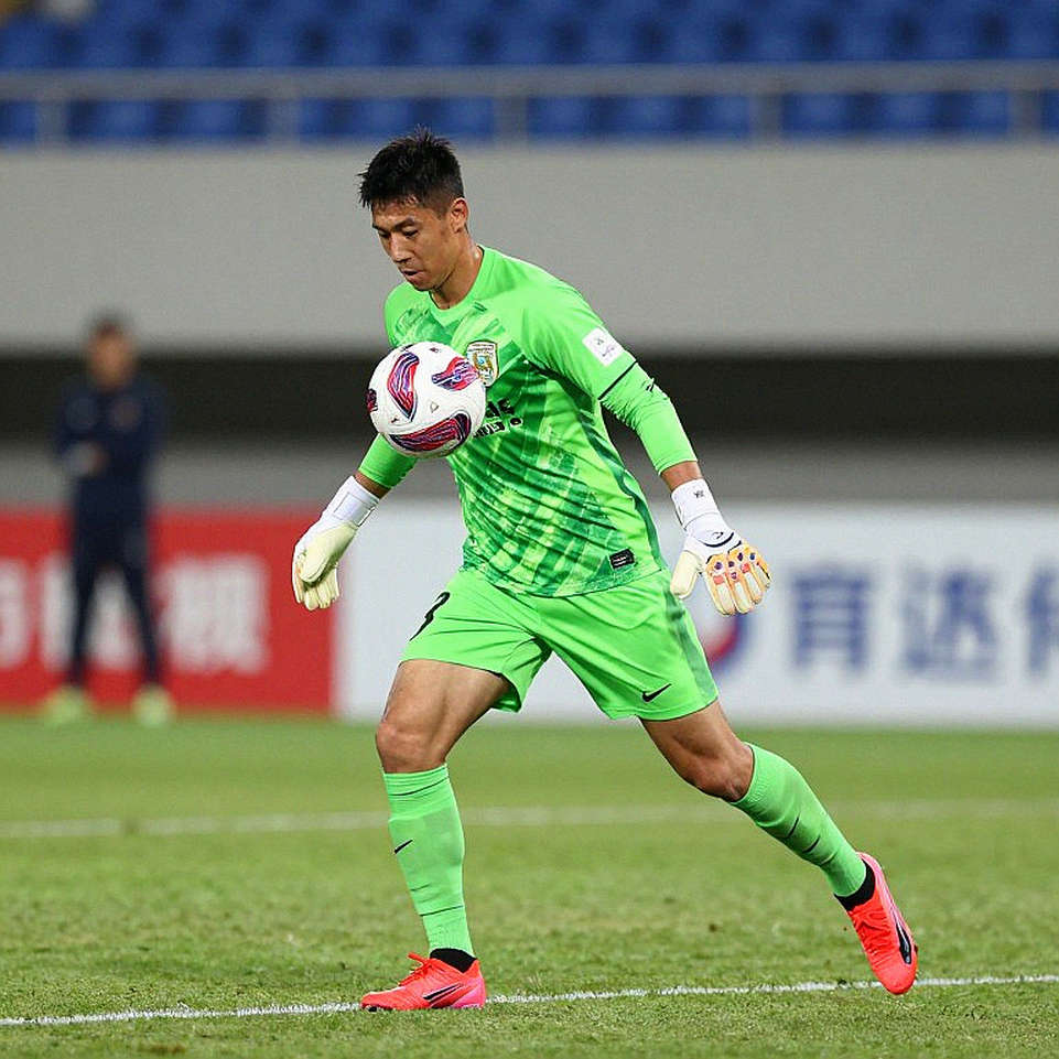 Ronaldo tỏa sáng trong ba phút kịch tính tại AFC Champions League Elite: Bàn thắng, VAR và va chạm