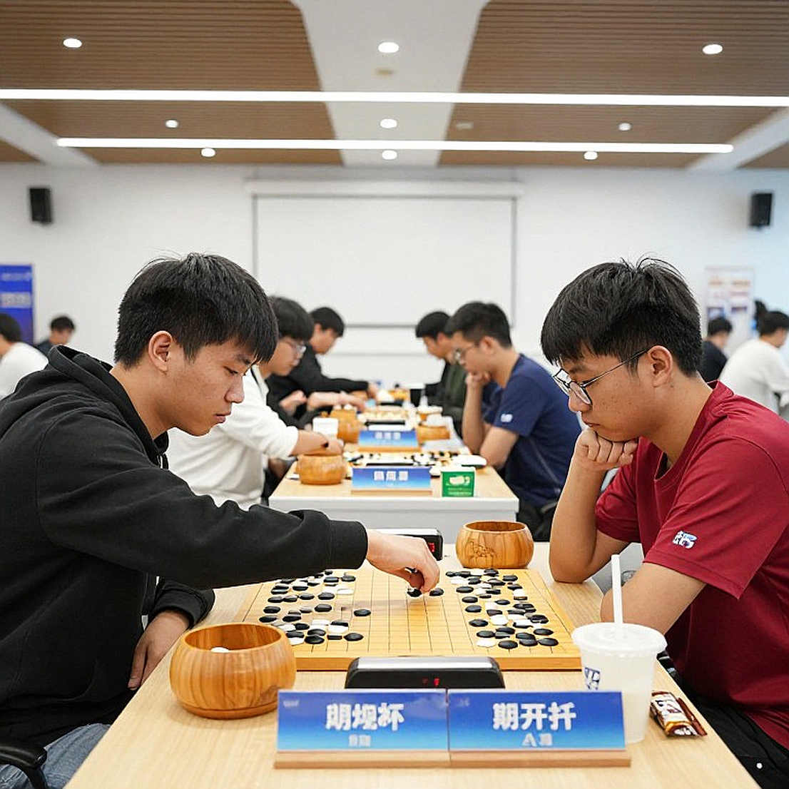 Nước 9...a5 trong King's Indian: lối thoát thực dụng khỏi Bayonet Attack, và cái tên Capablanca bị đặt nhầm chỗ