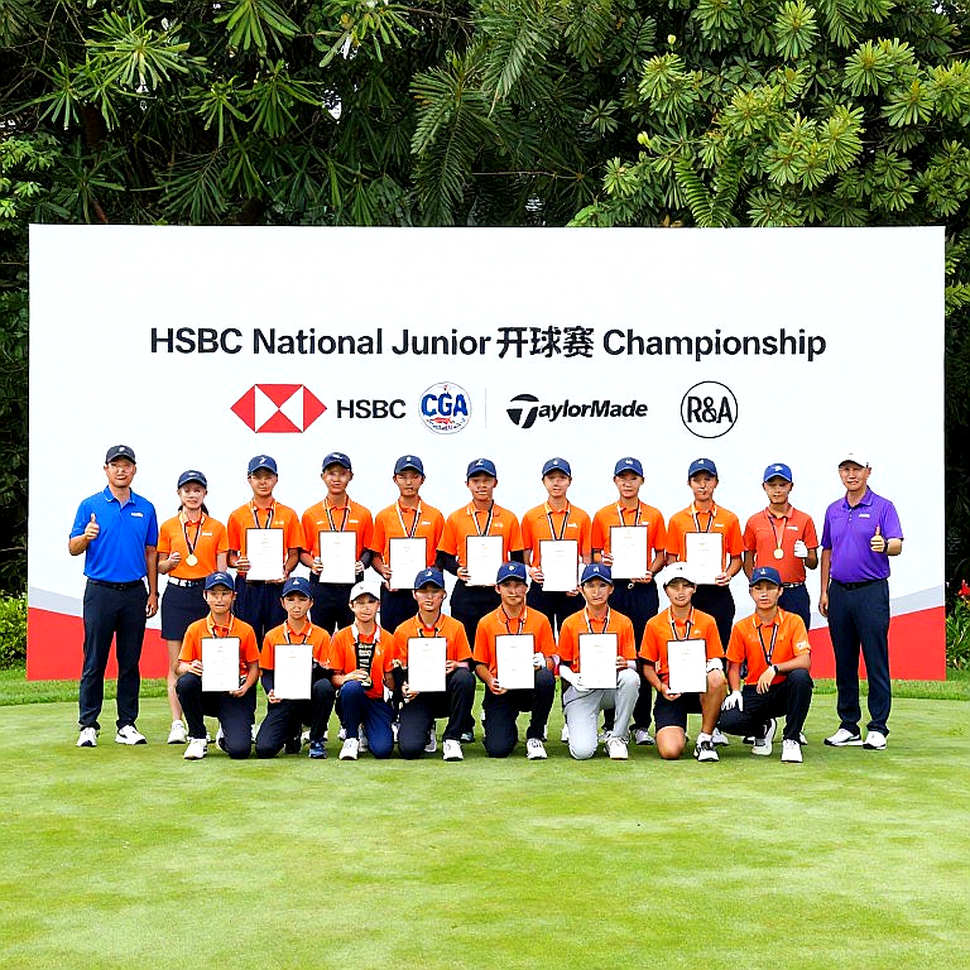 Khi dữ liệu golf im tiếng: Nghề quan sát và cái bẫy của những bản phân tích trống Khi dữ liệu golf im tiếng: Nghề quan sát và cái bẫy của những bản phân tích trống