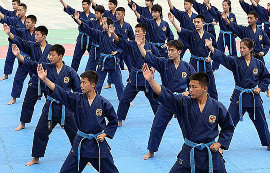 Ba Mươi Phút Trong Phòng Xông Hơi: Khi Võ Sĩ Ấn Độ Gục Ngã Trước Chiếc Cân Tại Asian Games 2026