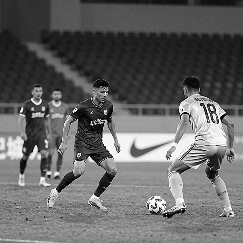 Pierre Sage xin lỗi sau trận thua Brighton 0-5: 17 bàn thua trong 7 vòng và hóa đơn tháng Một mà Crystal Palace chưa tính