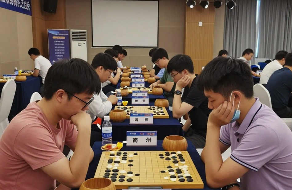 Vòng năm Olympiad cờ vua: Ba Lan và gót chân Achilles của đội tuyển nữ Ấn Độ