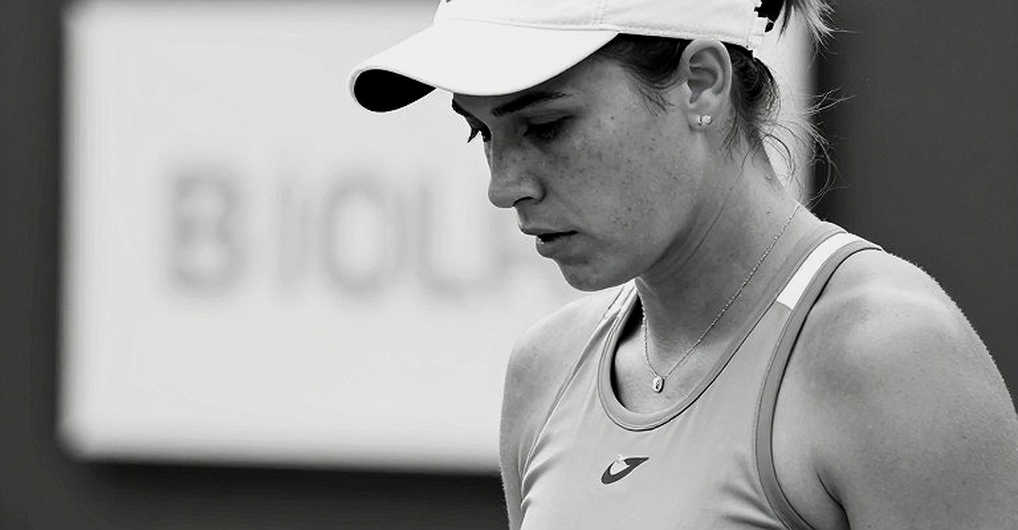8 lỗi giao bóng kép và tuần lễ Coco Gauff đánh rơi ngôi vương Bắc Kinh