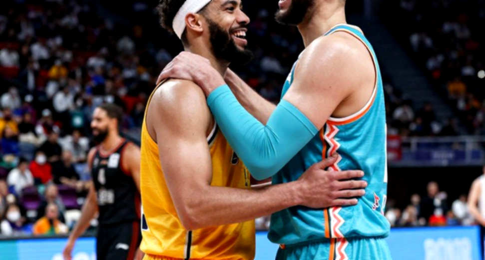 14 điểm, 4/10 trong vòng cấm và thẻ đuổi phút 1:57: Giannis Antetokounmpo trong vùng nhiễu của ba trận đầu mùa